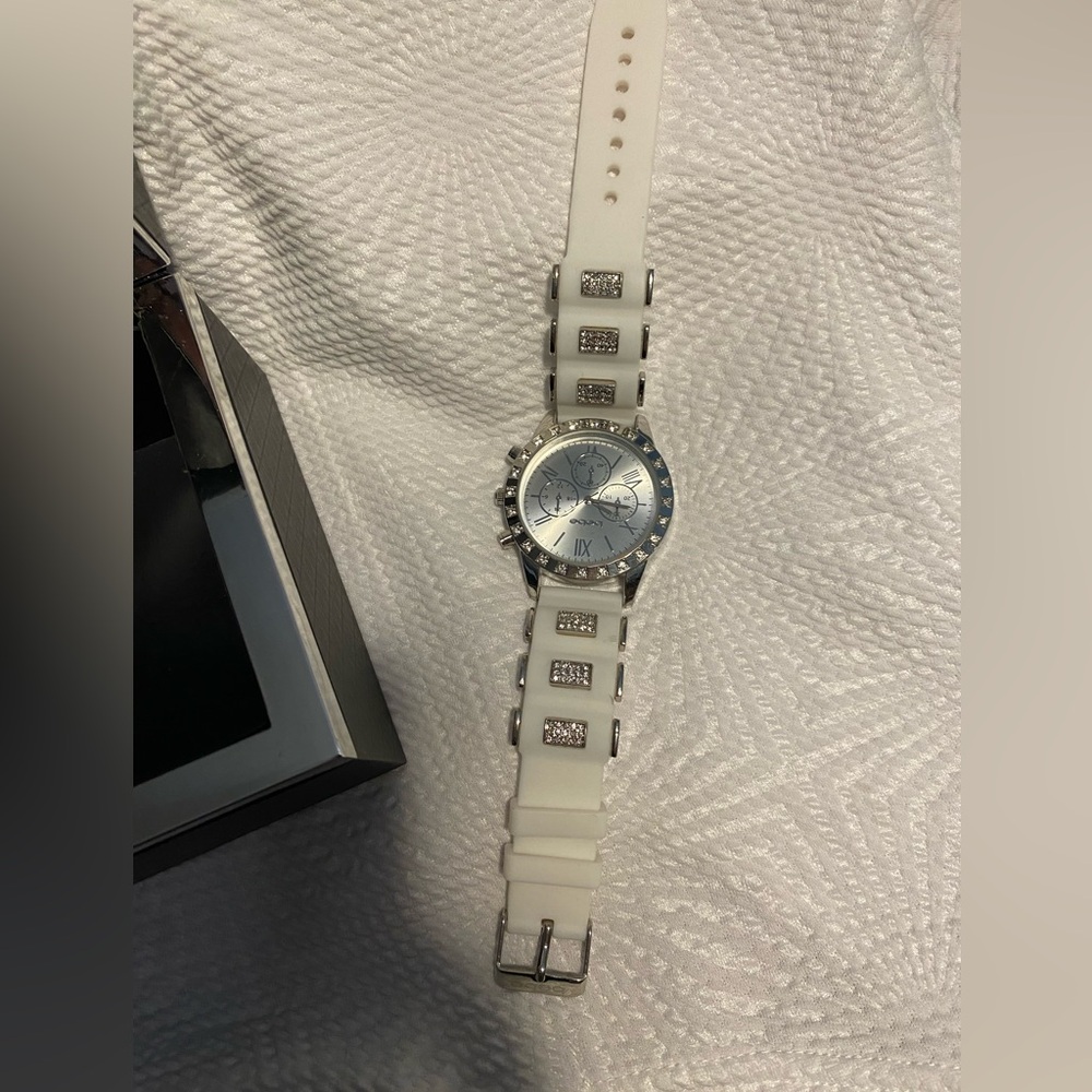 Bebe Watch - image 7